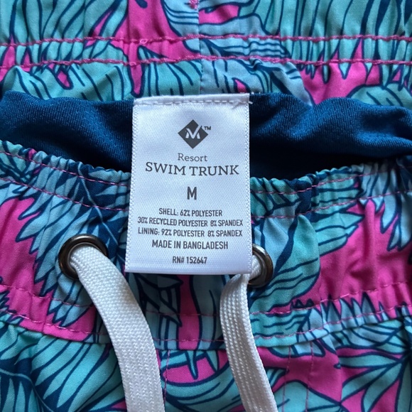 NEW Member's Mark Men's Resort Swim Trunk in a green and coral leaf pattern - Picture 2 of 4